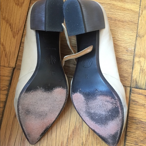 Heels made of leather that feels like butter - Picture 4 of 5